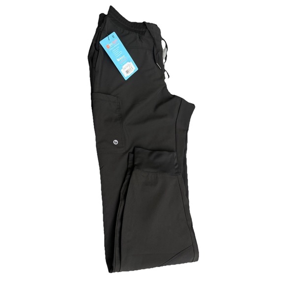 Barco One Women's Boost Classic Fit Scrub Jogger Black, 3-Pocket Size M New - Picture 3 of 9